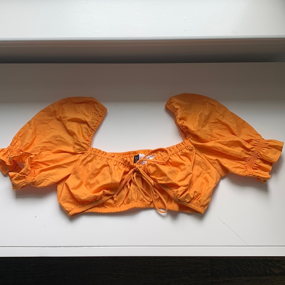 H&M crop top, puffer sleeves